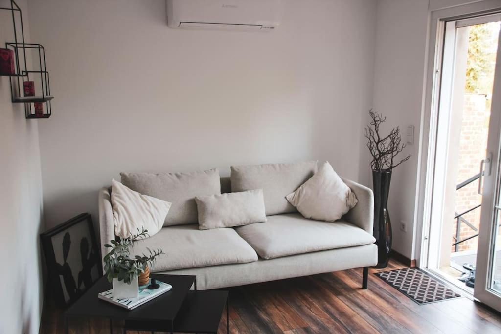 Schoene Wohnung Top Lage Koeln Work & Relax & Travel フレッヒェン エクステリア 写真