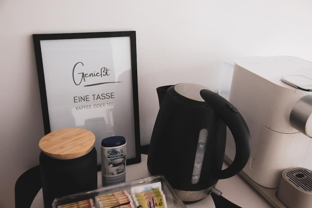 Schoene Wohnung Top Lage Koeln Work & Relax & Travel フレッヒェン エクステリア 写真
